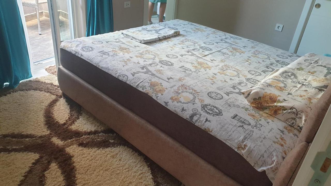 Apartman Sweet Dreams 3 Nisz Zewnętrze zdjęcie